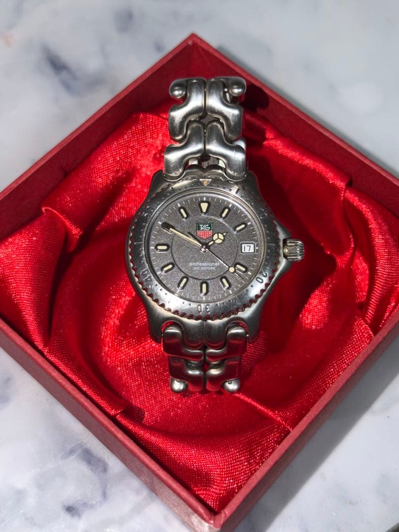 動作品】TAG HEUER プロフェッショナル200m レディース クォーツ