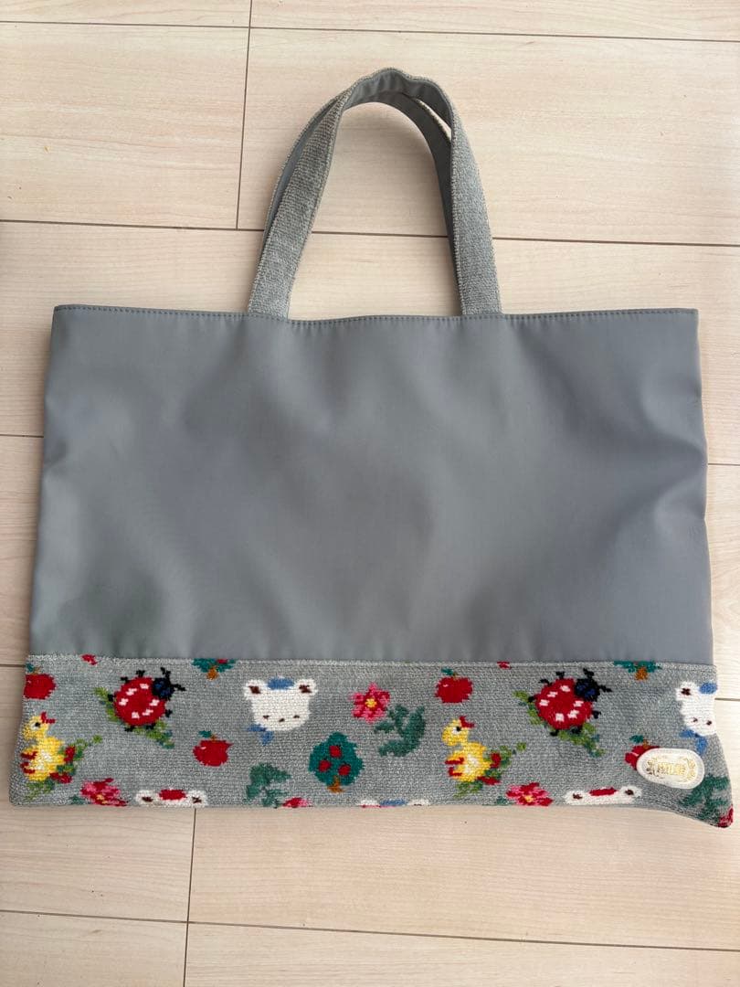 フェイラー　ファミリア　トートバッグ〈FEILER × familiar〉 フェイラー」×「ファミリア」 限定デザインのバッグやハンカチなど18