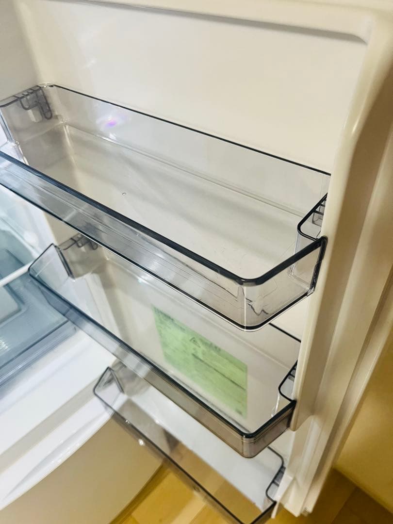 TOSHIBA 二段式冷蔵庫 ホワイト - メルカリ