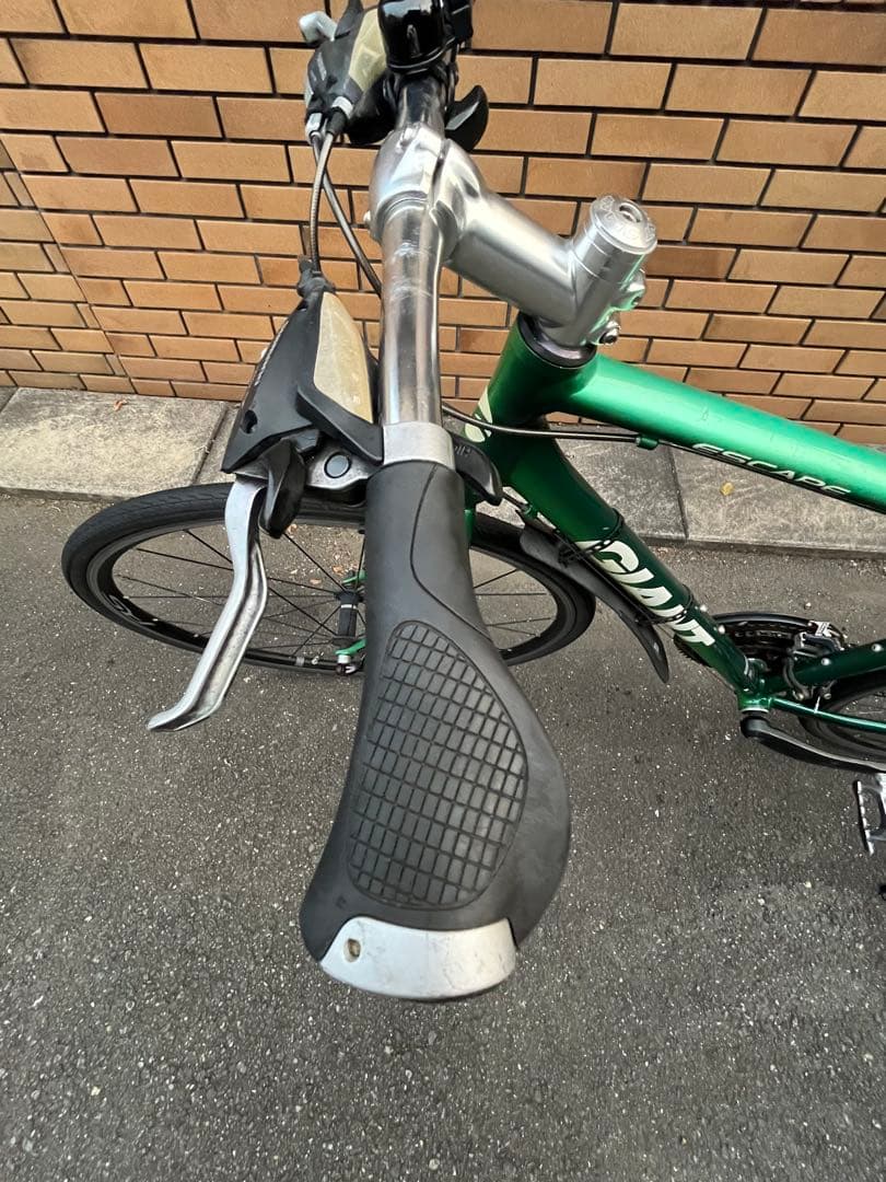 GIANT ESCAPE R3 2017 グリーントーン Sサイズ 直接引取り - メルカリ