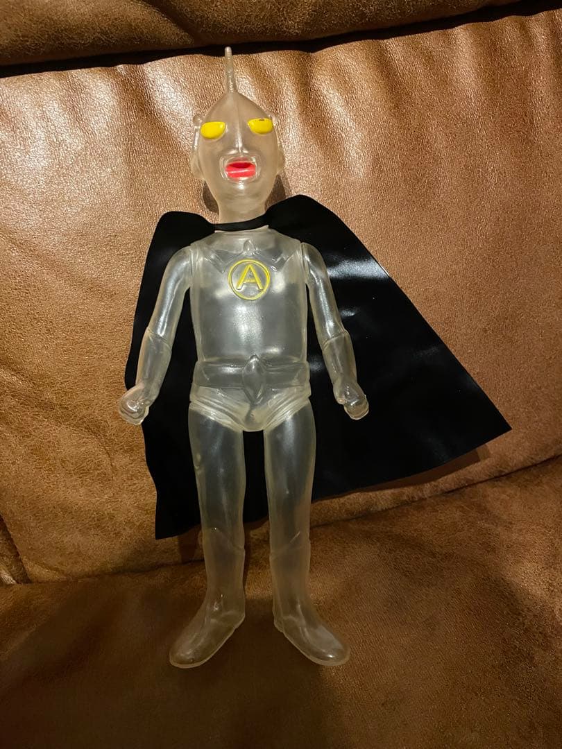 マルサン ウルトラエース　パチ ソフビ Amazon.co.jp: マルサン ウルトラA クリア 成型 マント付 ウルトラ