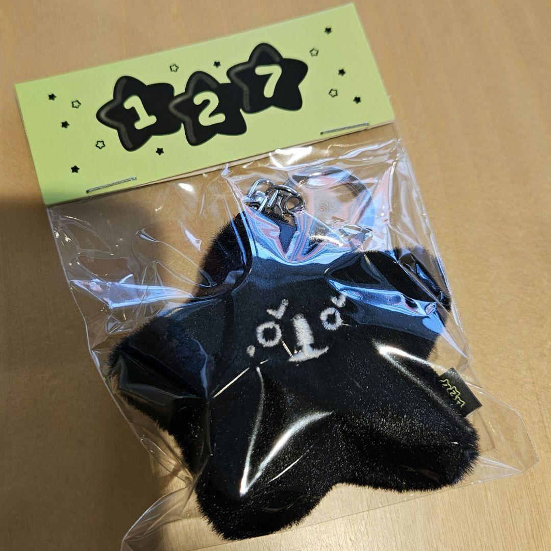 韓国 nct 127 ヒトデ キーリング ジョンウ momentum unity - メルカリ