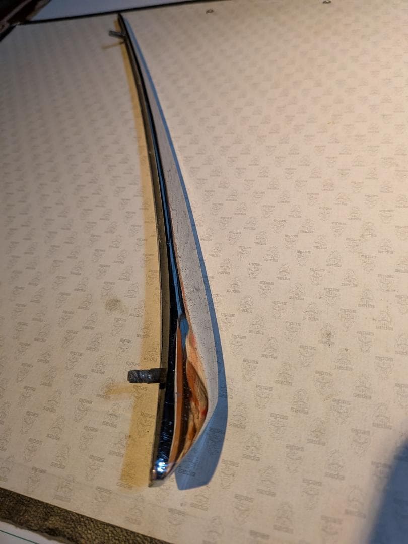 ハコスカボンネット金具