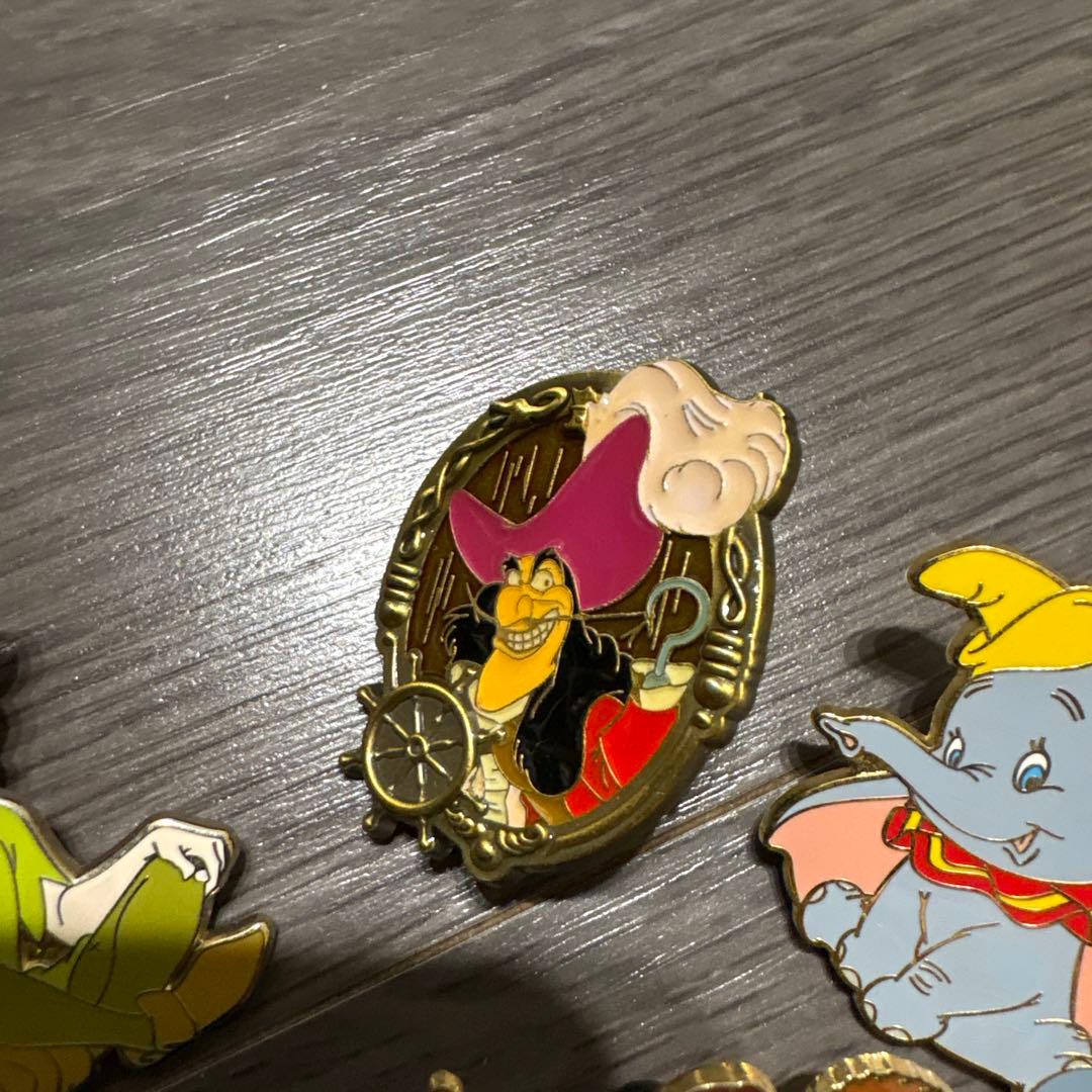 ディズニー ピンバッチ7個セット - メルカリ