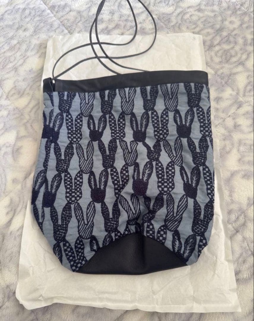 ミナペルホネン pommpia ポンピア drop pochette