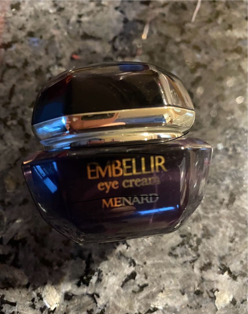 MENARD エンベリエ　アイクリーム