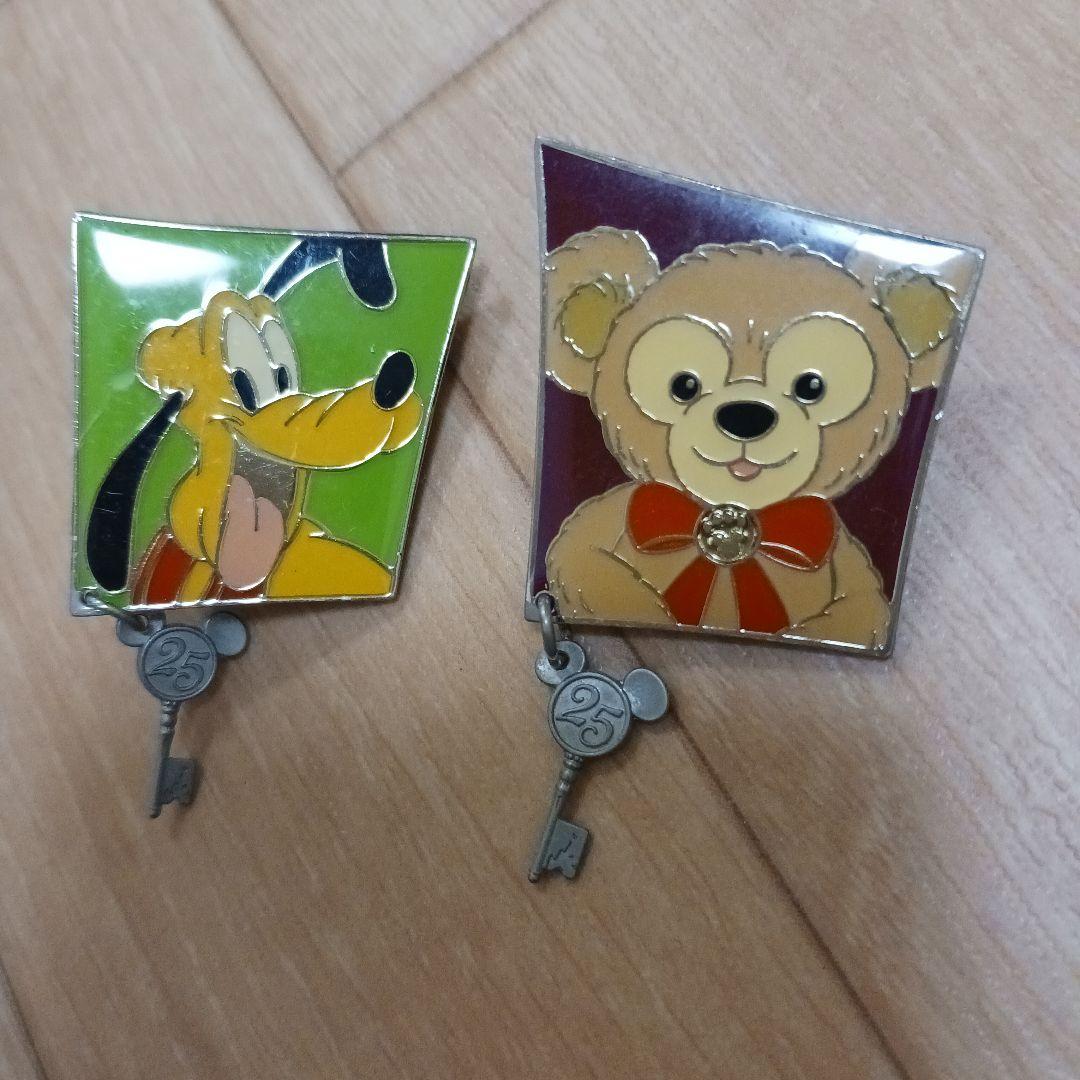 レア 非売品 東京ディズニーリゾート 25周年記念 ピンバッジ 10個