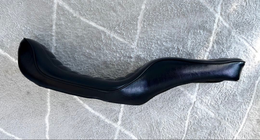 HOT-DOCK ハーレーダイナ　シート