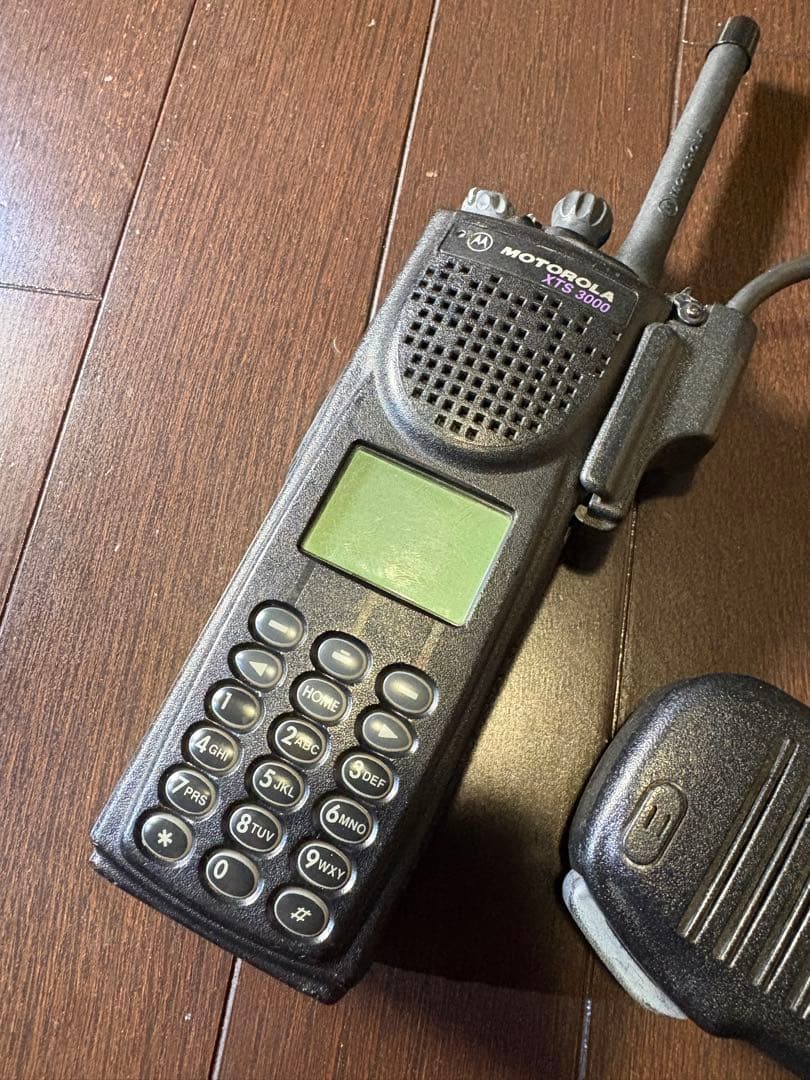 【実物ジャンク】MOTOROLA XTS3000 本体マイクセット