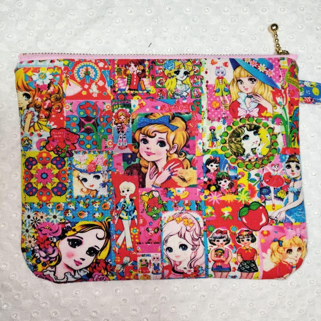♡レトロで可愛い女の子フラットポーチ - メルカリ