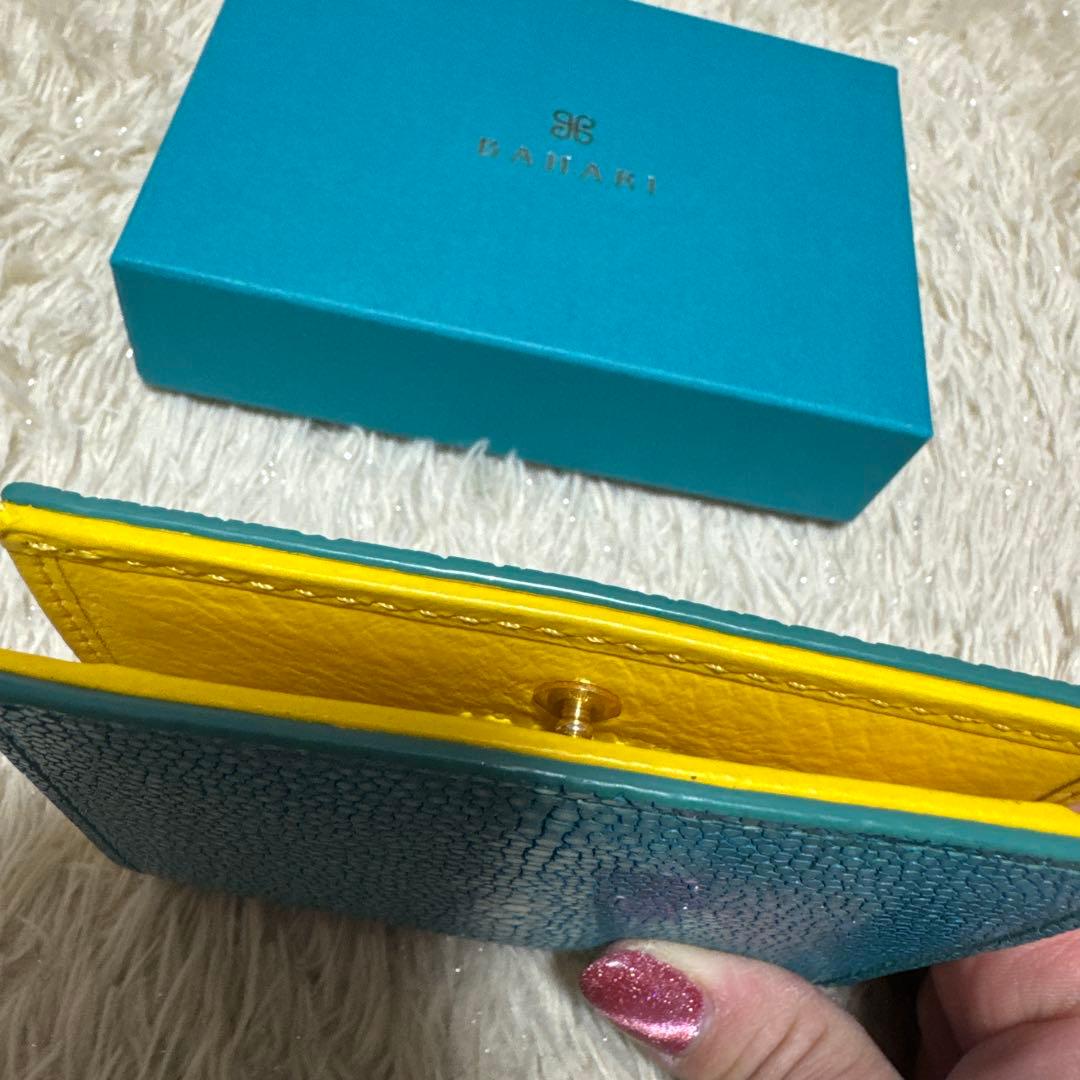 BAHARI】ガルーシャ☆ミニ折り財布☆ポリッシュターコイズブルー（美品