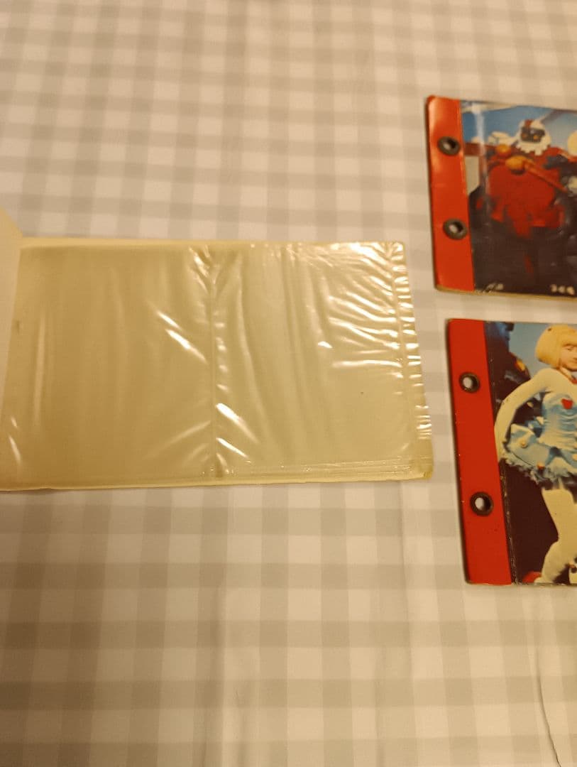 昭和レトロ ミニカード用アルバム がんばれロボコン ロビン 島田歌穂