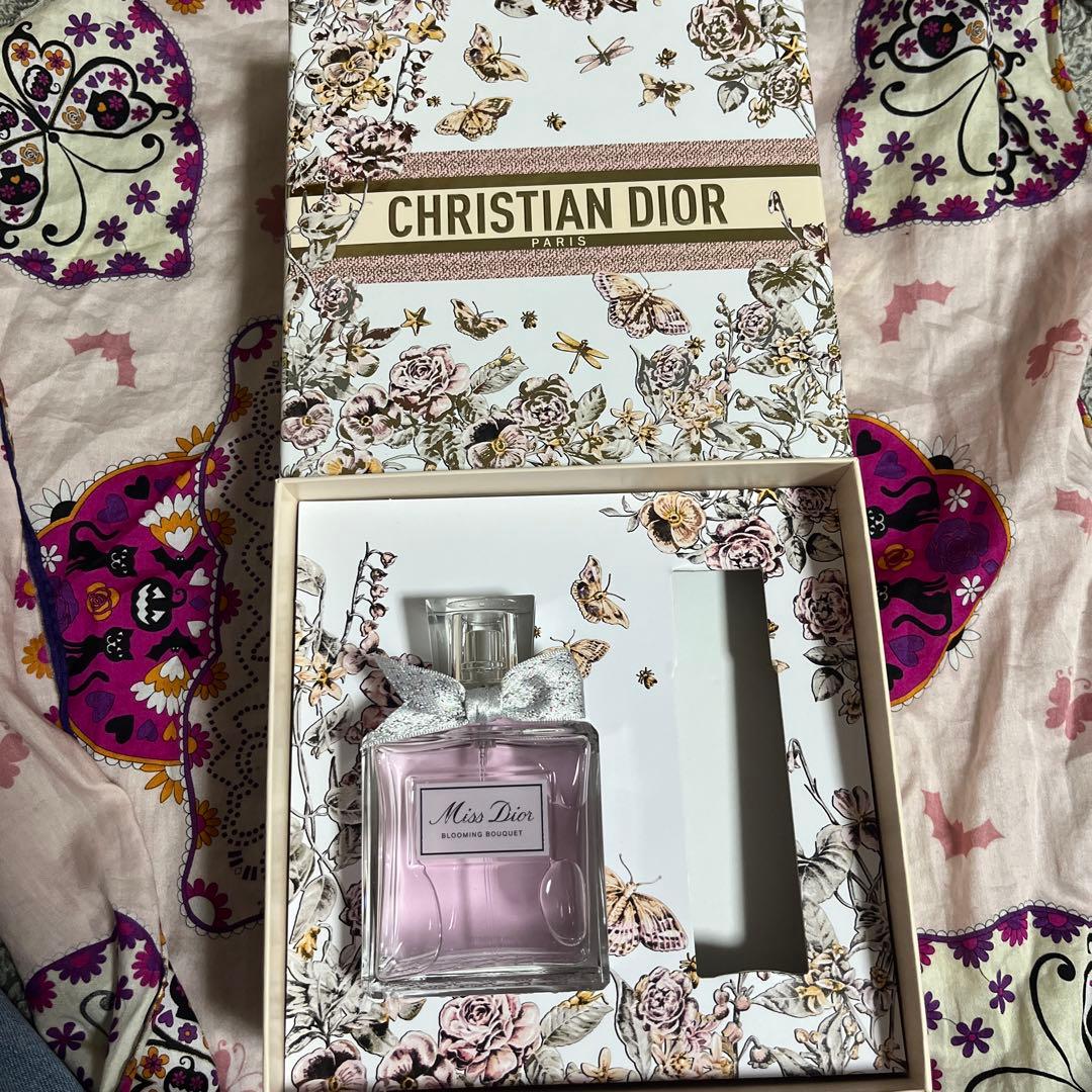 ミスディオール　ブルーミングブーケ100ml