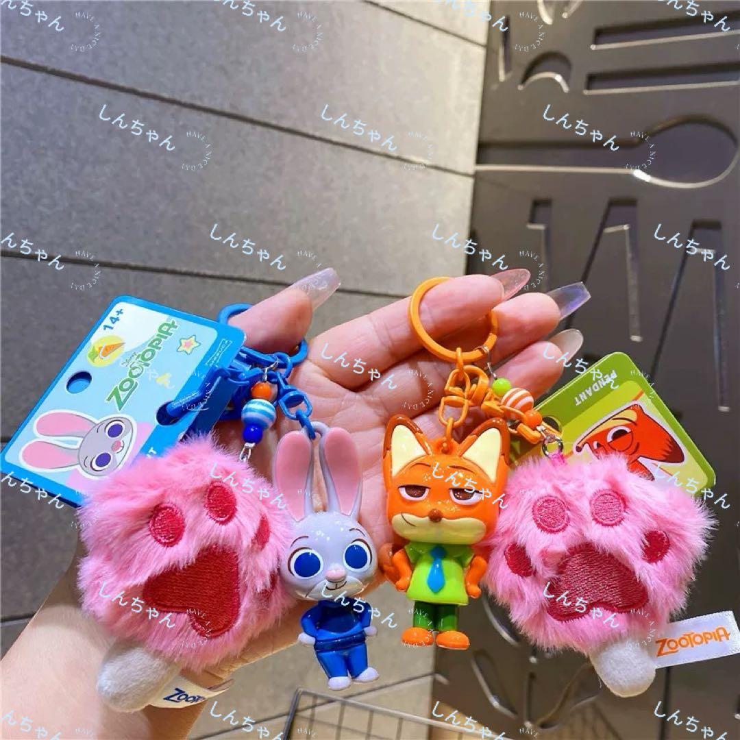 ❤️ズートピア2 ジュディ＆ニック 肉球ぬいぐるみ付き キーホルダー