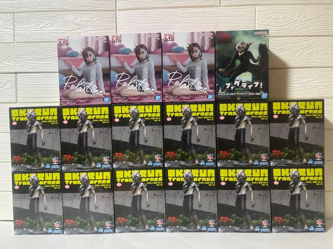 プライズフィギュア　ダンダダン　オカルン　モモ　１６点