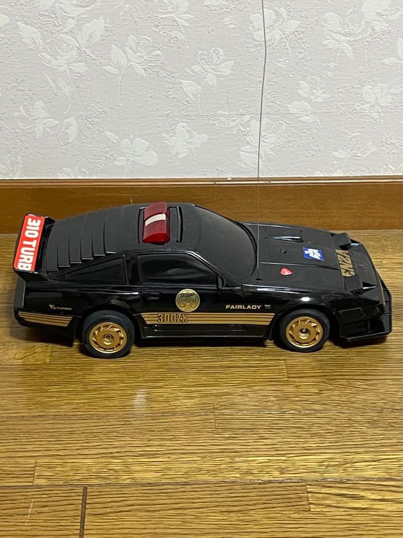 昭和レトロ❗️覆面パトカーフェアレディZラジコン - メルカリ