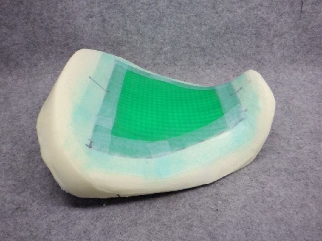 TRACER9GT+ 2024 用シート アンコ抜き加工+低反発+ゲル加工 - メルカリ