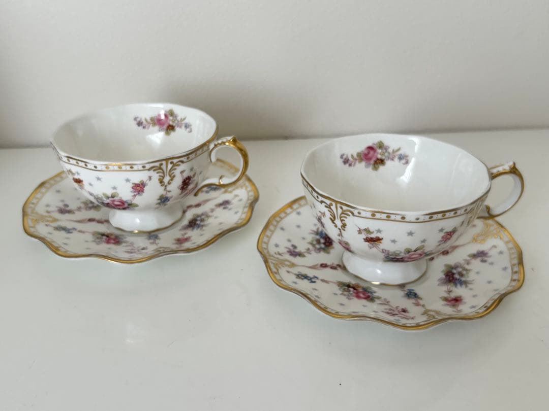 ♪ロイヤルクラウンダービー アントワネット カップ&ソーサー 2客