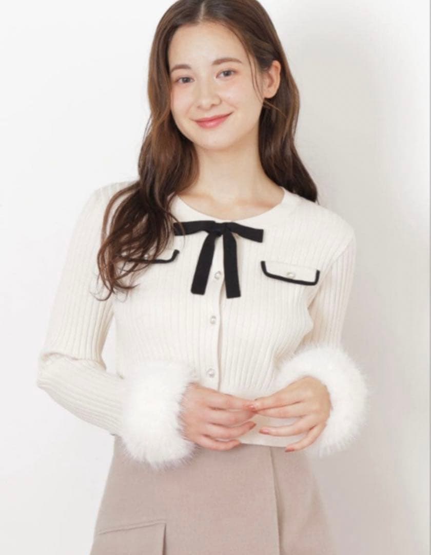 JILL BY JILLSTUART 袖フェイクファーカーデトップス