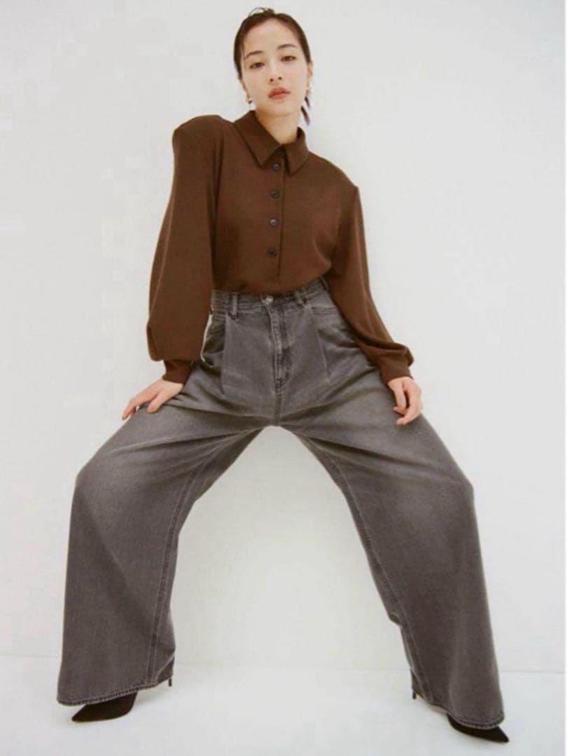 SuzuHirose×CLANE TUCK WIDE DENIM PANTS このスタイリング大好きー❤️clane×Suzuコラボレーションアイテムの