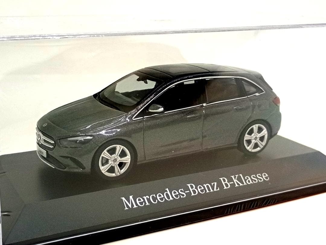 ヘルパ 1/43 メルセデス ベンツ Bクラス W247 2018 グレーメタ Herpa 1:43 Mercedes-Benz B-Klasse (W247) Baujahr 2018 polarweiß