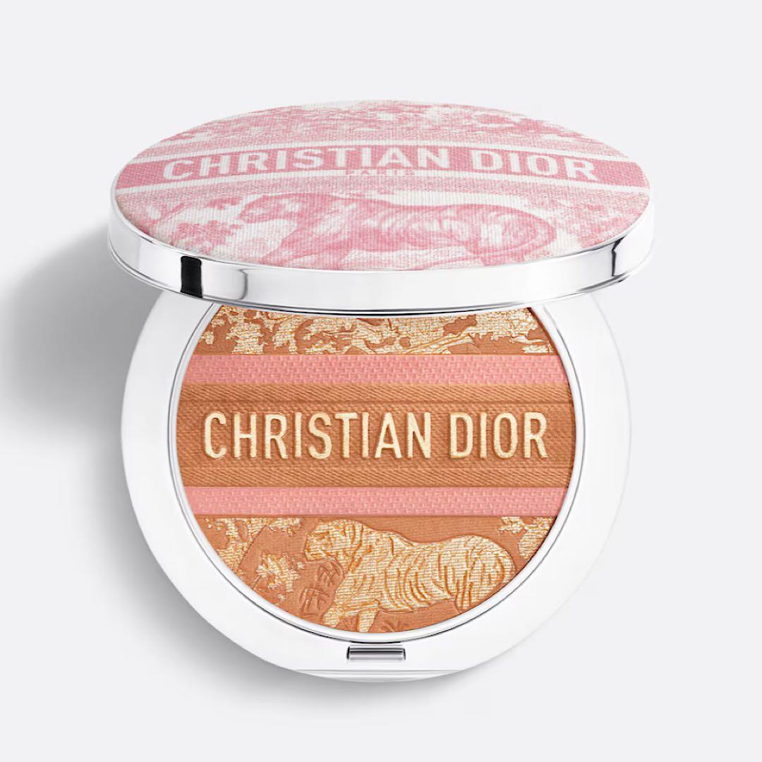 DIOR ディオールスキン フォーエヴァー ヌード ブロンズ グロウ 032