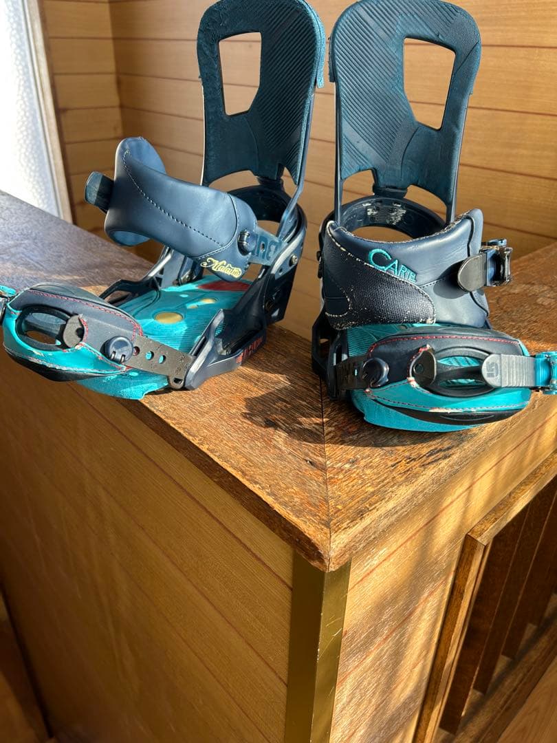 ⭐︎希少！　バートン　カーテル　EST Ｍサイズより軽いＳサイズ⭐︎