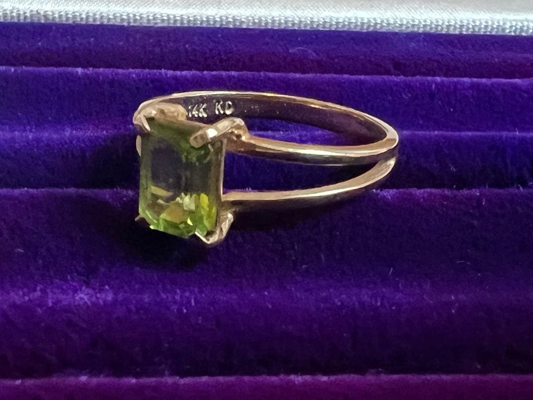 14金14K グリーン天然石 ストーン　エメラルドカット ゴールドリング指輪