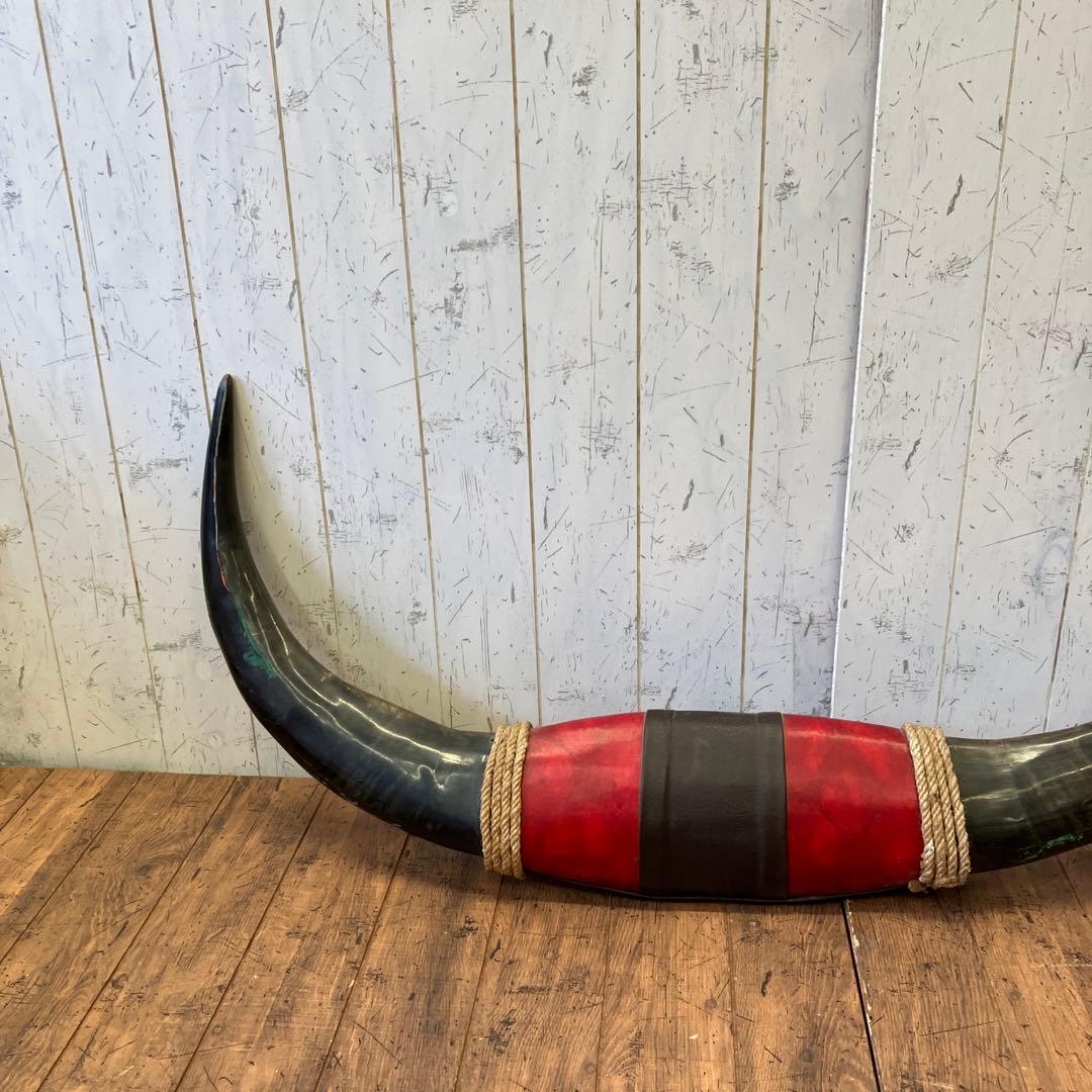 水牛の角 装飾品 ディスプレイ インテリア 牛 闘牛 重い 赤 レトロ