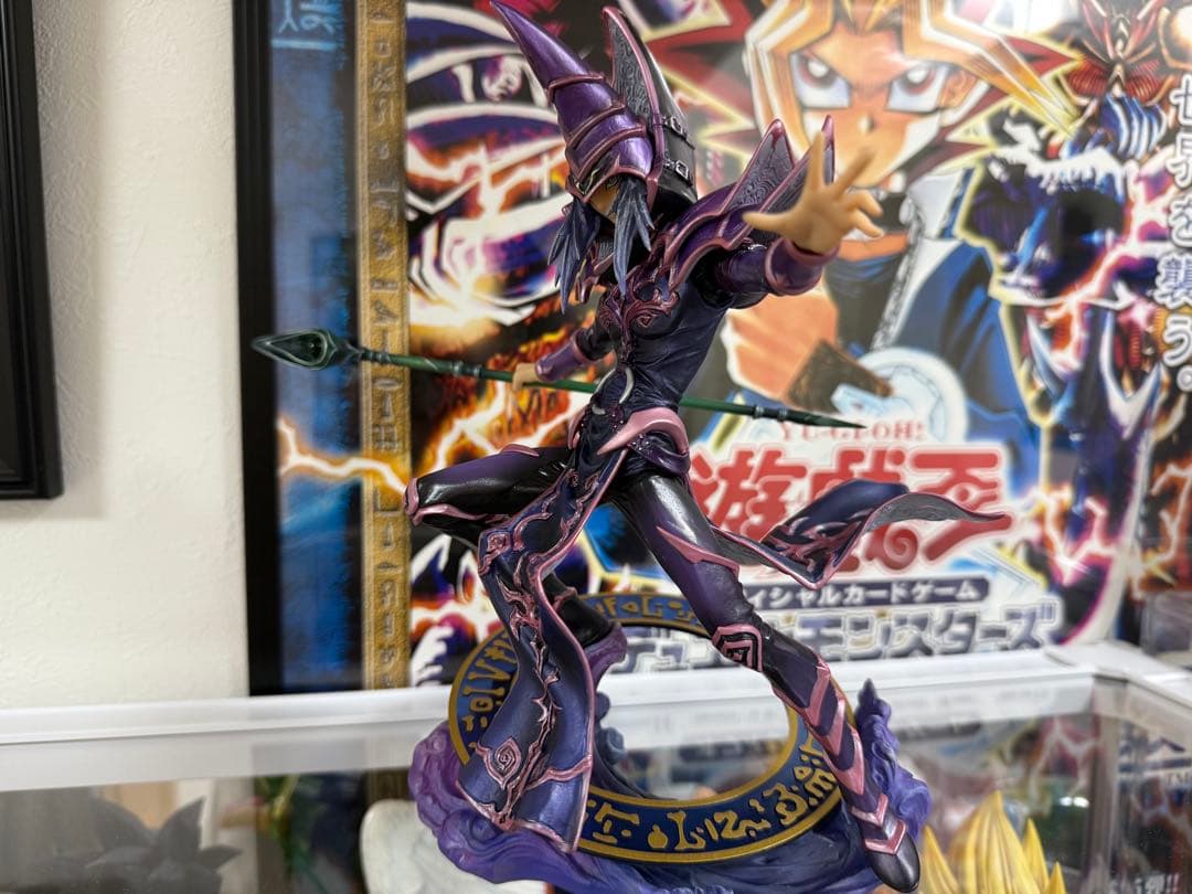 遊戯王 AWM ブラック・マジシャン フィギュア　箱あり開封品