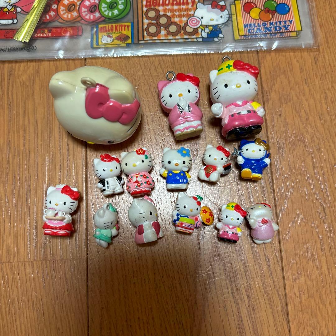 ハローキティレトロ キティちゃん ハローキティマスコット ハロー