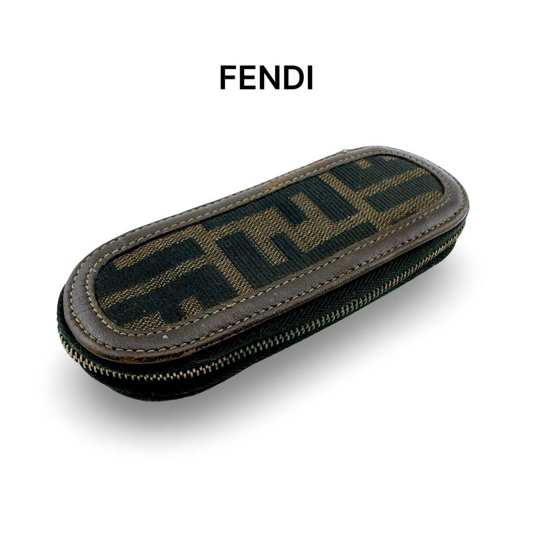 FENDI フェンディ ズッカ柄 キーケース 8連 レザー キャンバス