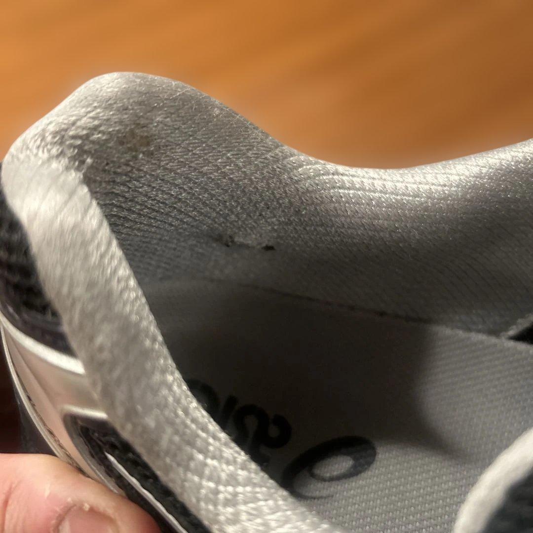 ASICS GEL-KAYANO 14 ブラック/シルバー 28.0cm