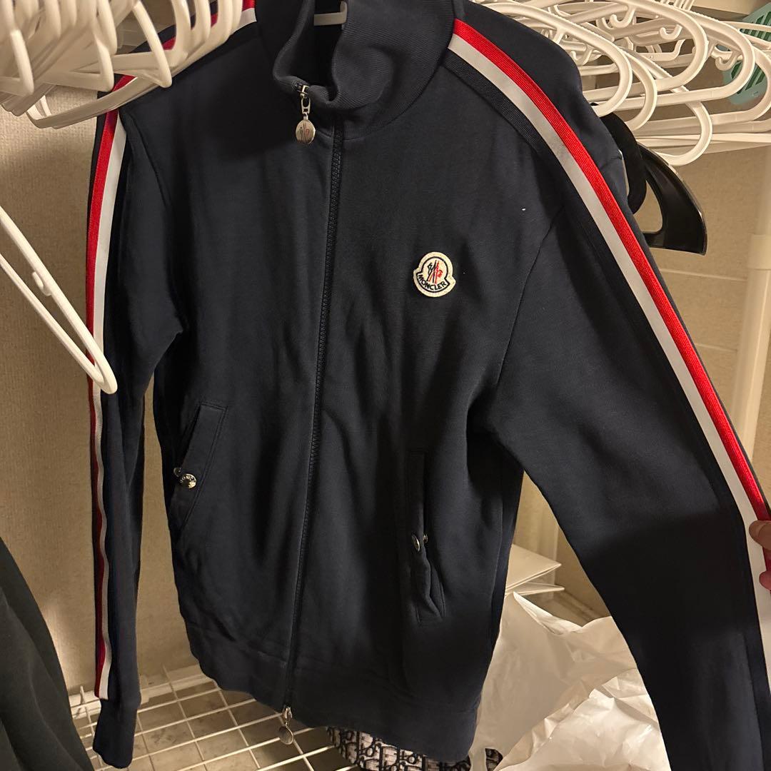 モンクレールトラックジャケット