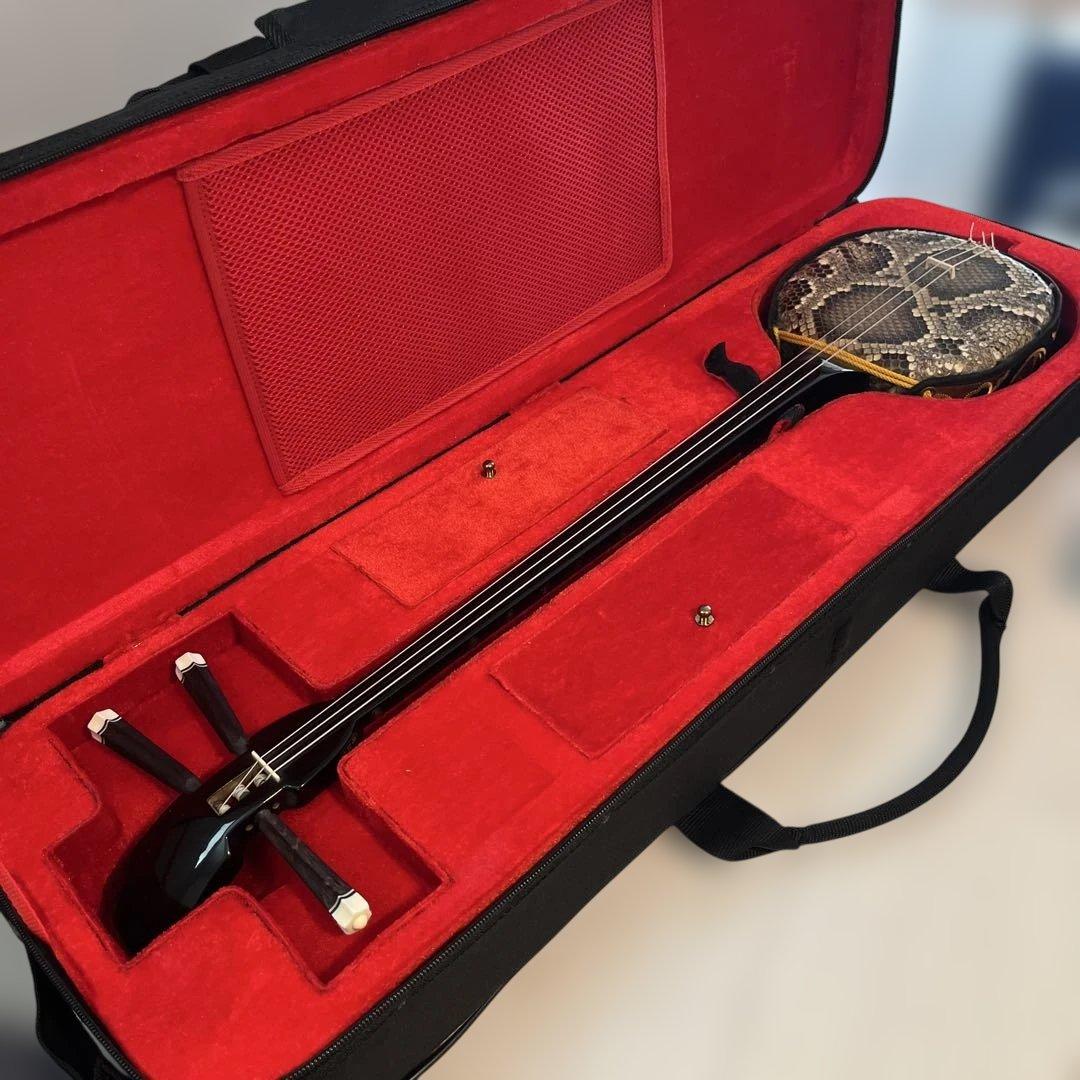 三線　沖縄三線　ほぼ未使用品　本革　セミハードケース