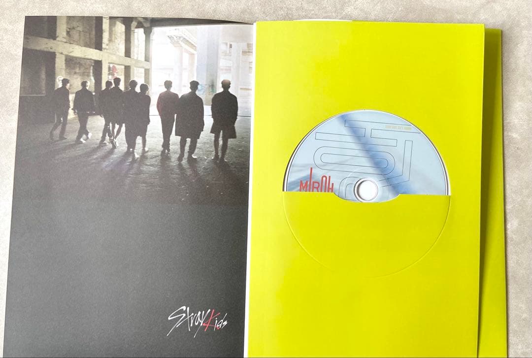 Straykids スキズ リノ MIROH ミロ 限定盤 アルバム - メルカリ