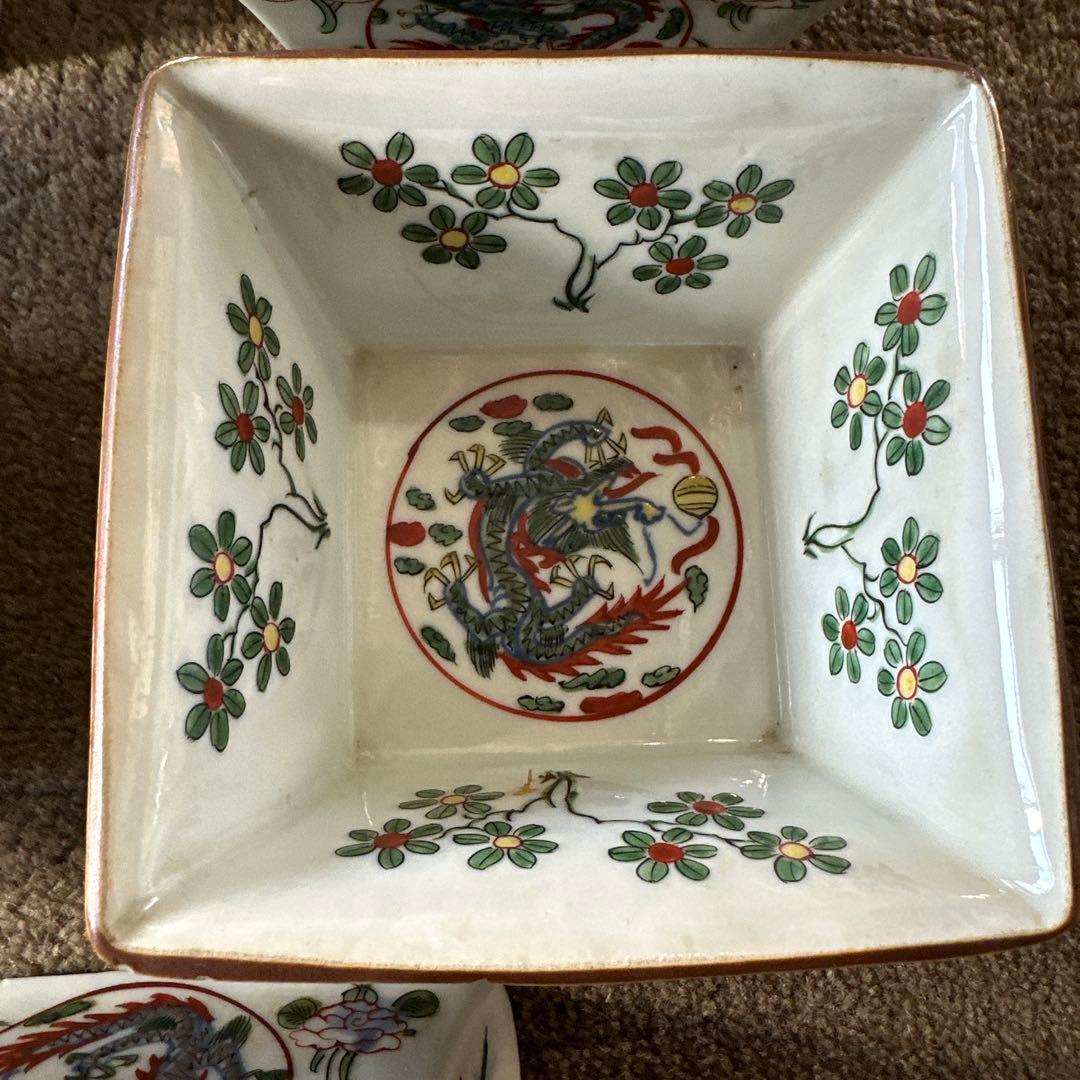大明萬暦年製 龍の絵 角鉢 5点 時代物 骨董品 深鉢皿 景徳鎮 - メルカリ