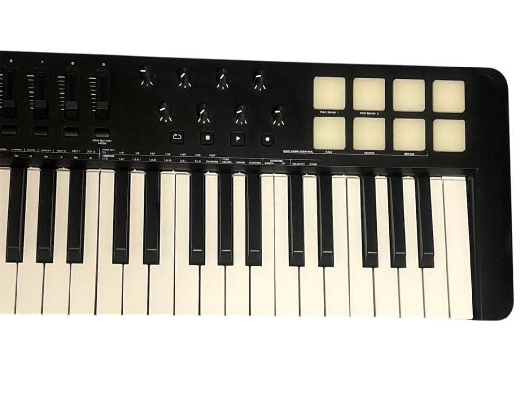 美品】M-AUDIO OXYGEN49 MIDIキーボード 送料無料 匿名配送 - メルカリ