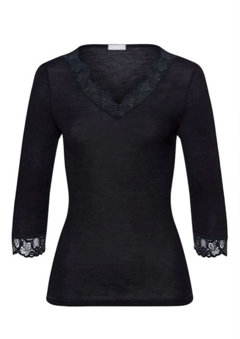 ハンロ　身生地ウール・シルク素材トップス（７分袖）　新品未使用 ハンロ 身生地ウール・シルク素材 トップス（7分袖） UIH423