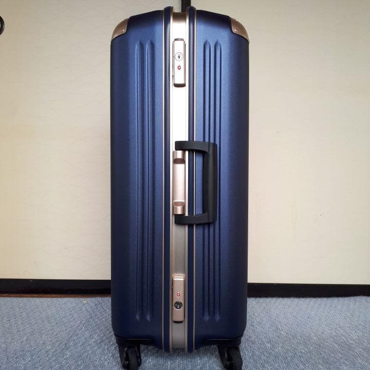 【未使用】スーツケース Mサイズ フレームタイプ 64L 4.3kg プラスワン