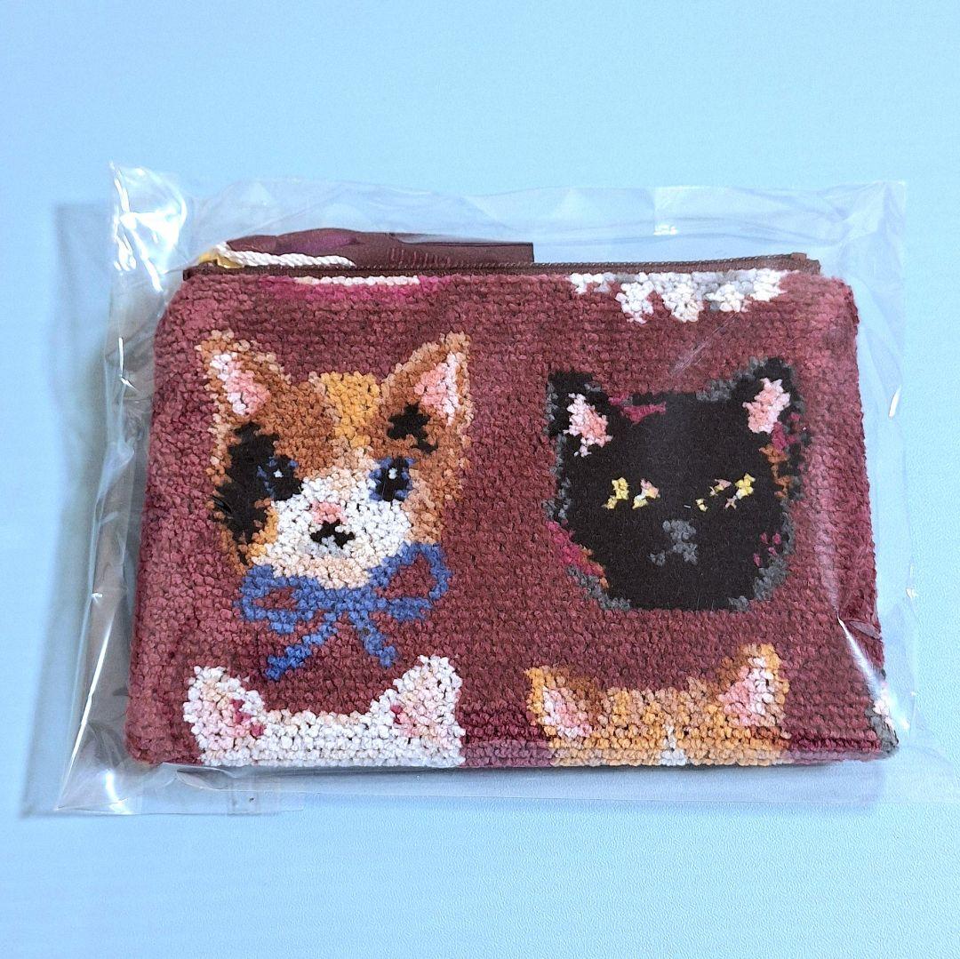 【匿名配送】LOVERARY ラブラリーキャット マスクポーチ