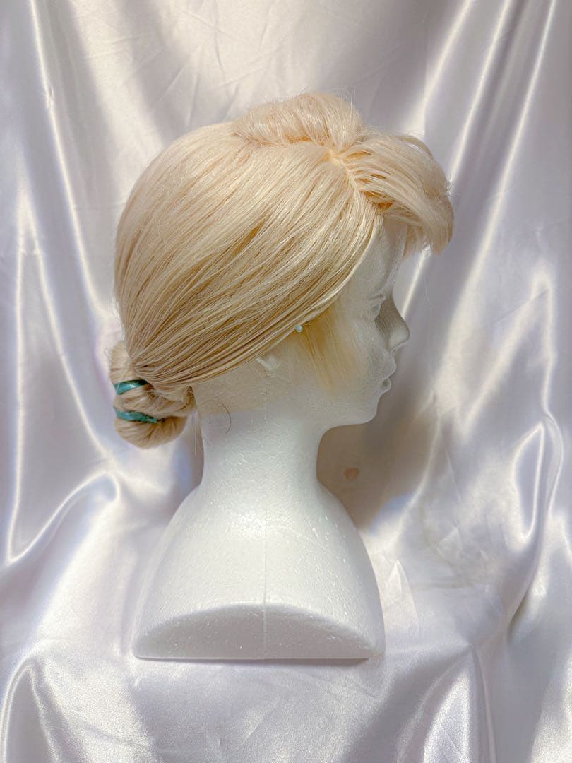 確認用】アナ雪 エルサ 戴冠式 ウィッグ オーダー - メルカリ