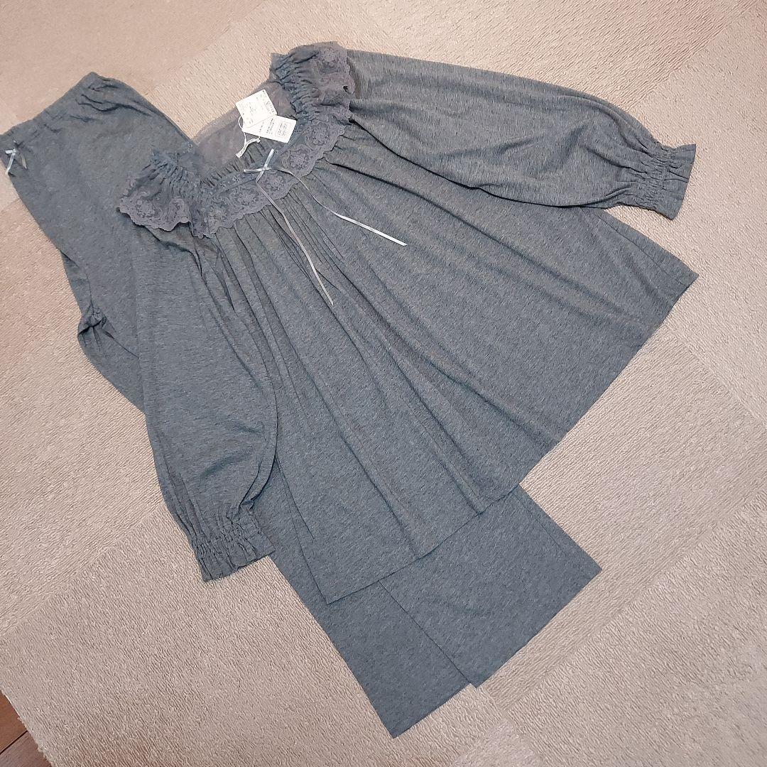 IKUKO　日本製　パジャマ　ゆったりM　新品未使用　定価 25000円+税