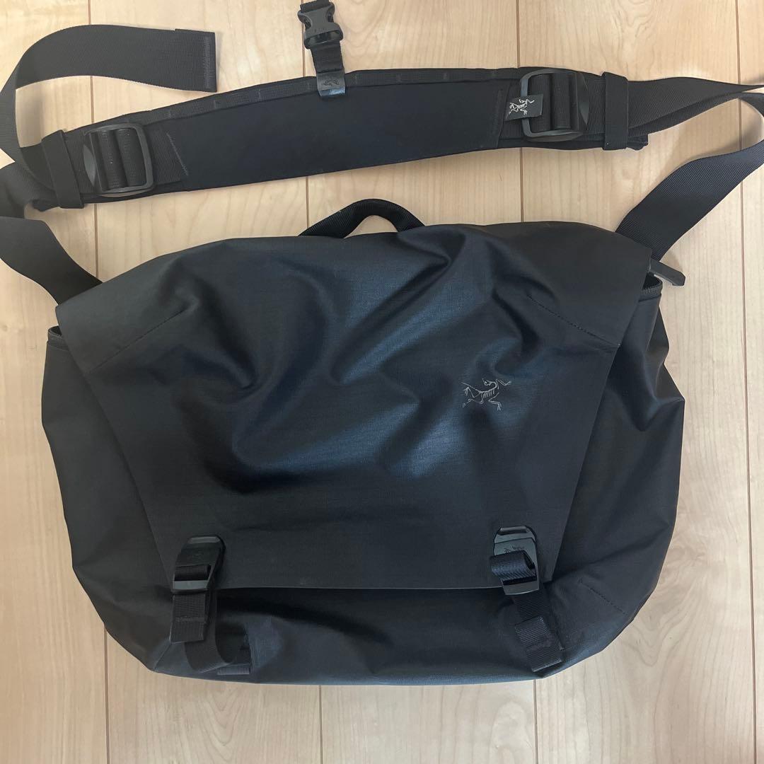 アークテリクス　グランヴィル10クーリエバッグ　arcteryx