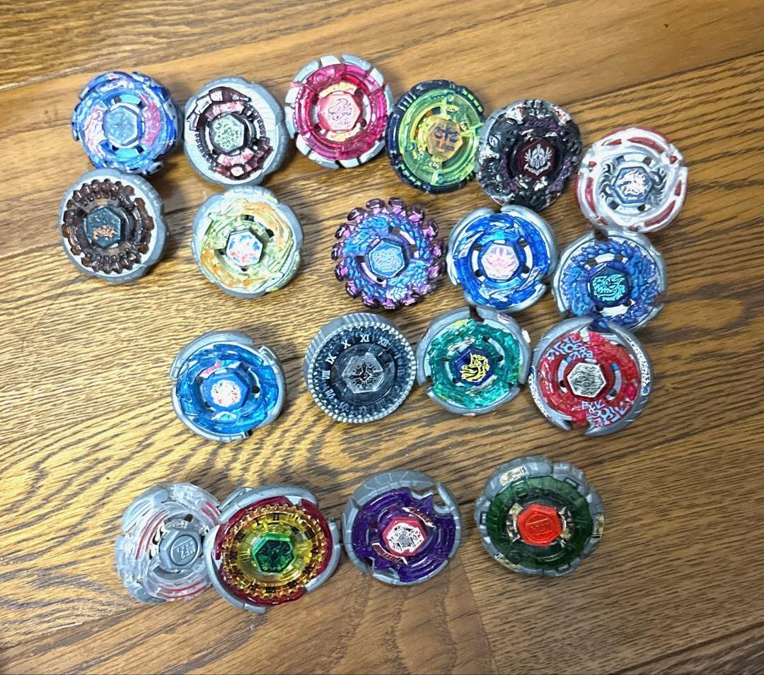 源*氏様 メタルファイトベイブレード　ベイランチャーパーツ等まとめ売り 当時物 メタルファイト ベイブレード 大量セット まとめ / ランチャー