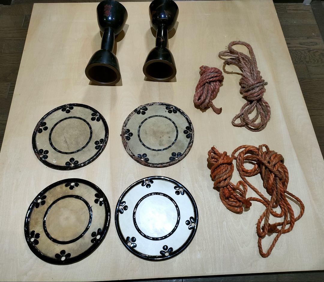 小鼓の胴と皮と調べ緒 2組