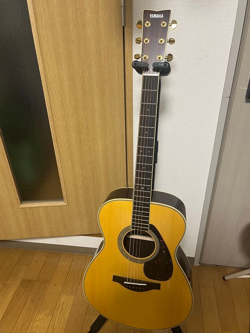 ギター YAMAHA LS6