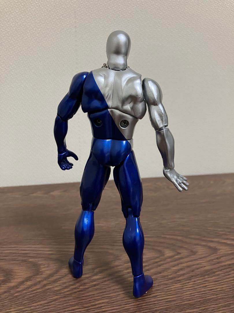 ペプシマン ウルトラフリーポーズフィギュア(NEWブルー) - メルカリ