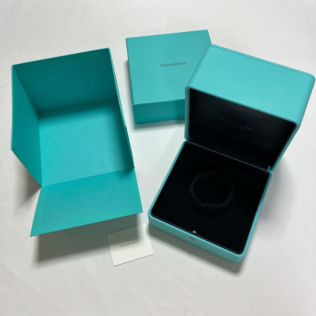 美品　ティファニー　バングルケース　空箱　ブレスレット　時計ケース　現行品