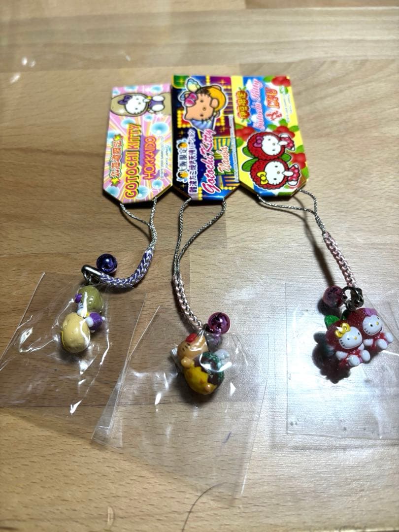 【激レア】ご当地キティ 根付 ストラップ 3点セット 北海道 大阪 難波 伊豆